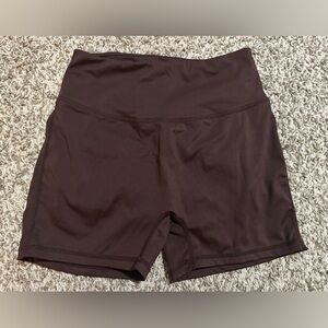 High-Waisted Sport Shorts with Pockets And Scrunch Backside